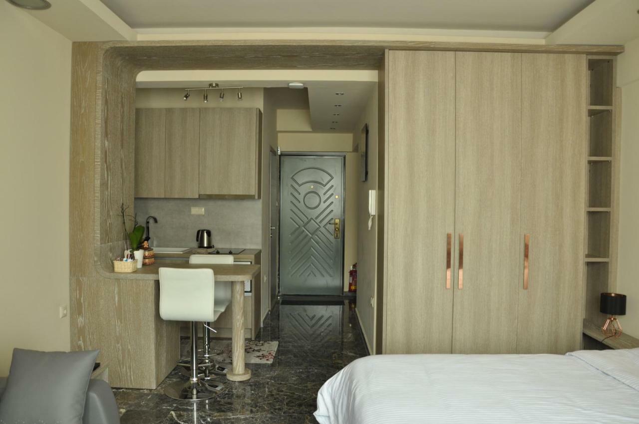 Agias Sofias Street Luxurious Studio Thessaloniki Exterior photo