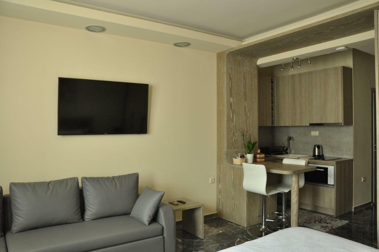 Agias Sofias Street Luxurious Studio Thessaloniki Exterior photo