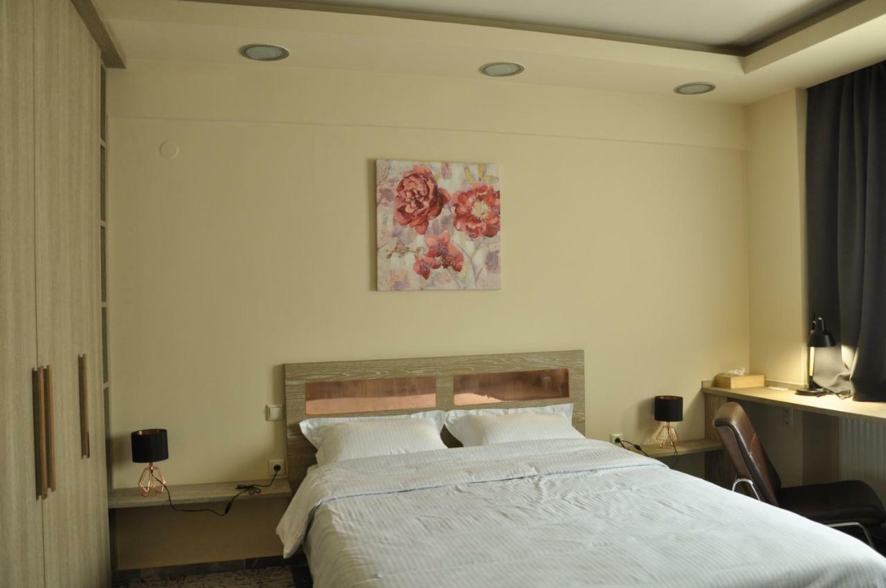 Agias Sofias Street Luxurious Studio Thessaloniki Exterior photo