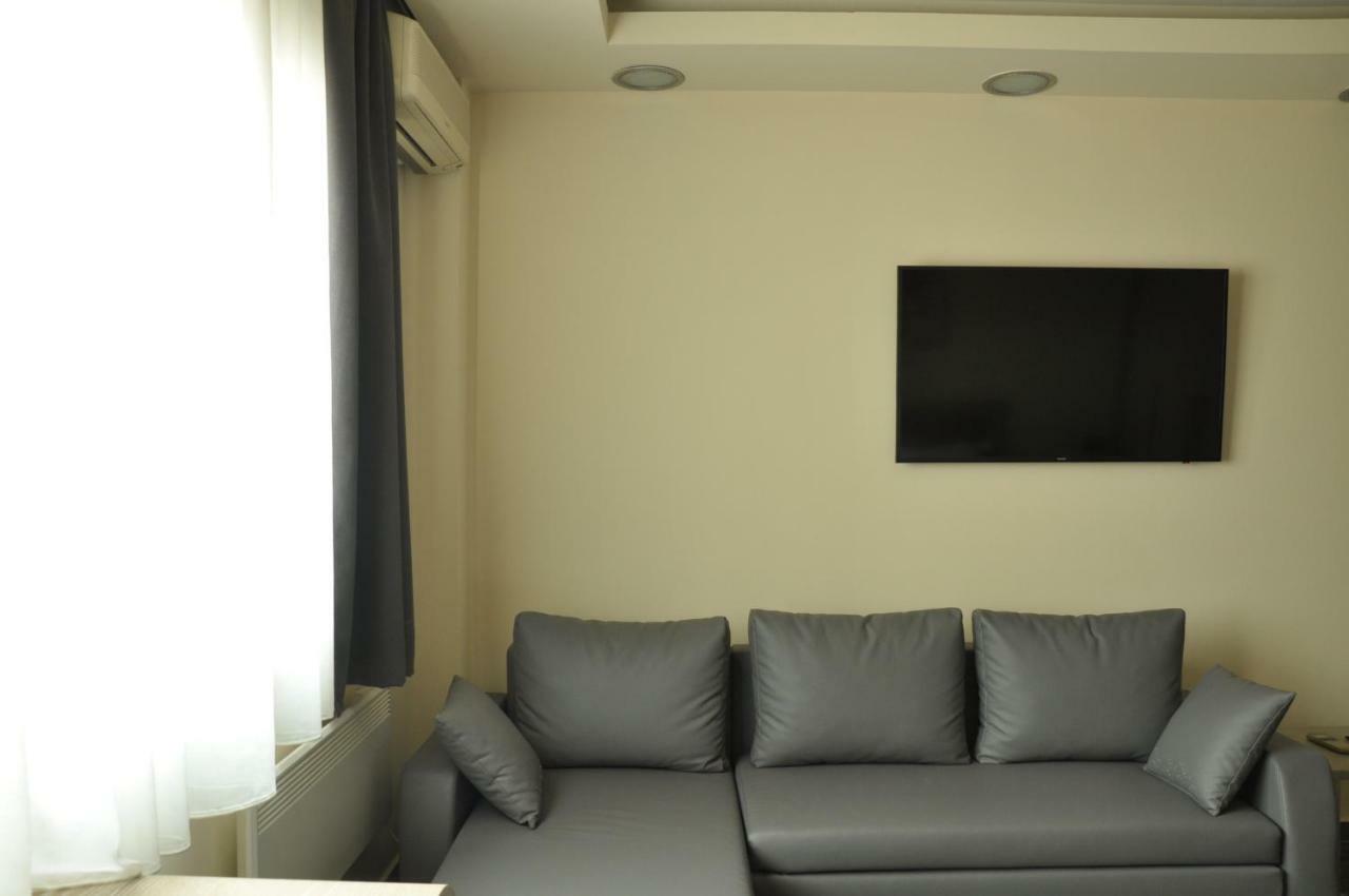 Agias Sofias Street Luxurious Studio Thessaloniki Exterior photo